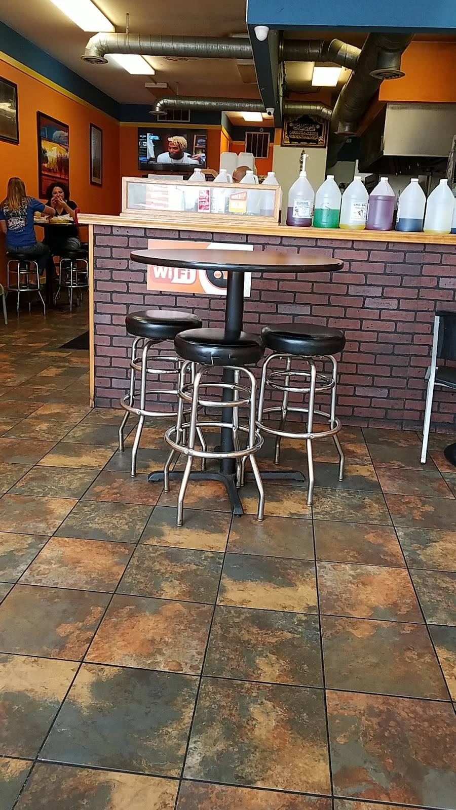 Big City Grill & Lemonade | restaurant | 23 E 38th St, Indianapolis, IN 46205, USA | 3172837000 OR +1 317-283-7000