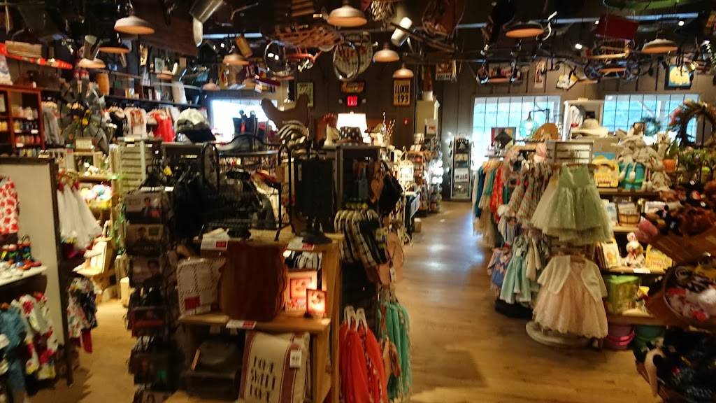 Cracker Barrel Old Country Store | restaurant | 13 Campground Rd, La Vale, MD 21502, USA | 3017290649 OR +1 301-729-0649