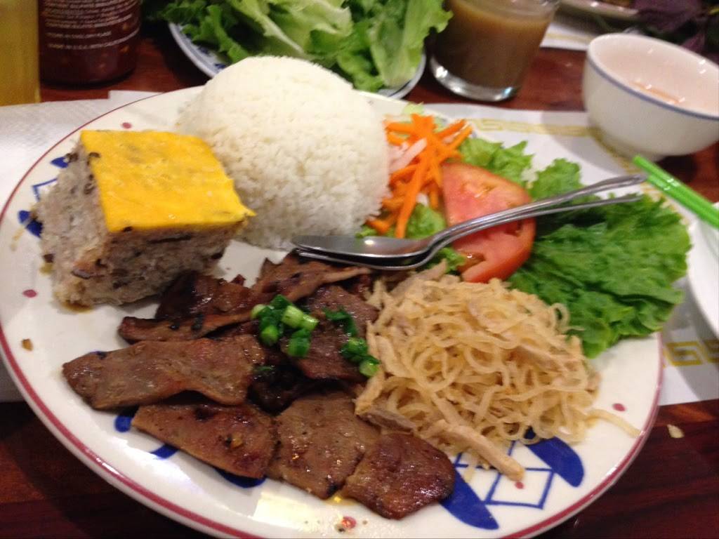 Saigon Village Bistro | restaurant | 1280 E Holt Ave, Pomona, CA 91767, USA | 9096200605 OR +1 909-620-0605