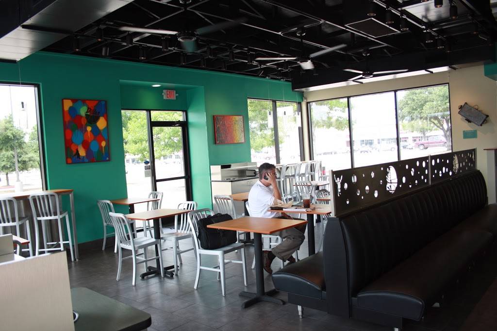 Dillas Quesadillas | restaurant | 2008 Midway Rd, Plano, TX 75093, USA | 9724734601 OR +1 972-473-4601