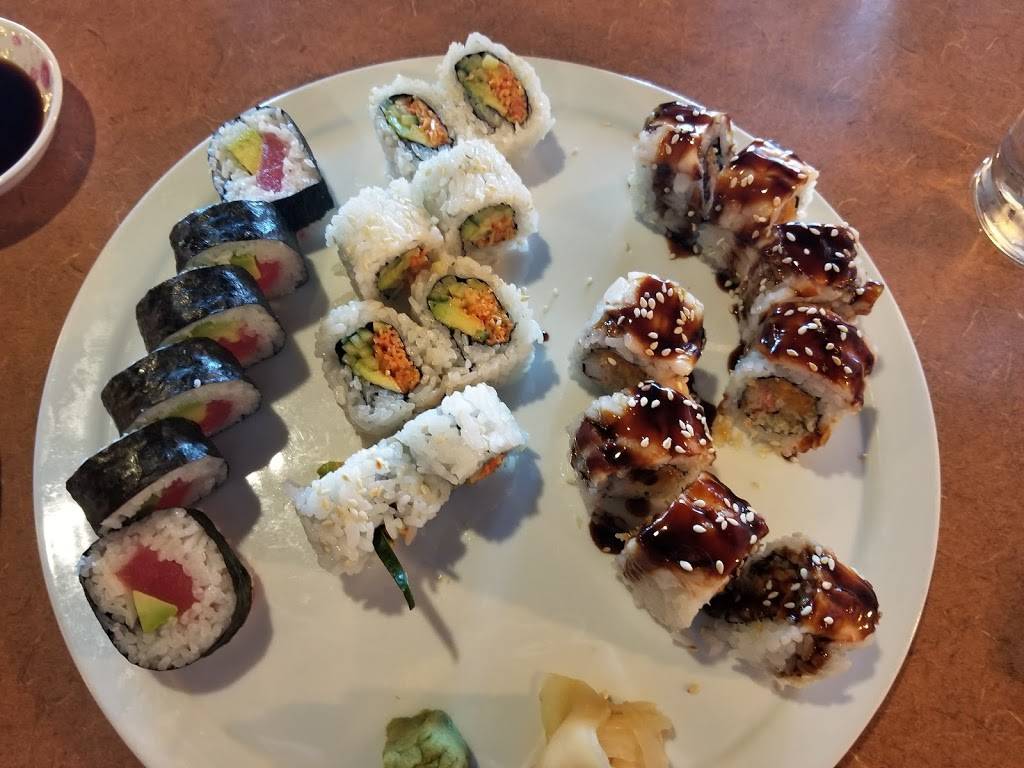 Naked Tchopstix | restaurant | 3855 E 96th St A, Indianapolis, IN 46240, USA | 3175696444 OR +1 317-569-6444