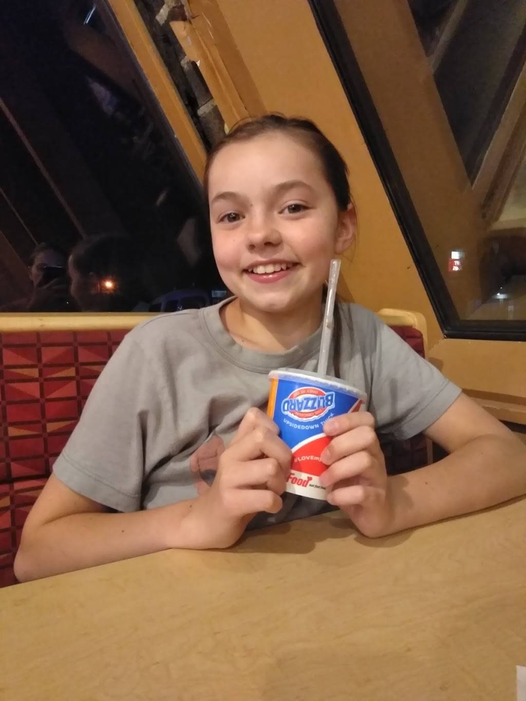 Dairy Queen | restaurant | 1003 N Springfield St, Virden, IL 62690, USA | 2179654287 OR +1 217-965-4287