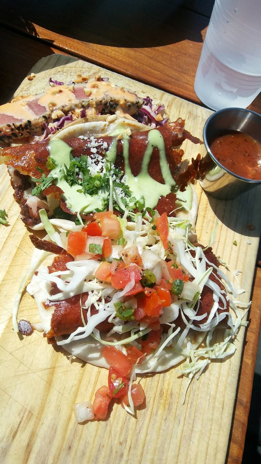 El Prez | restaurant | 4190 Mission Blvd, San Diego, CA 92109, USA | 8587502512 OR +1 858-750-2512