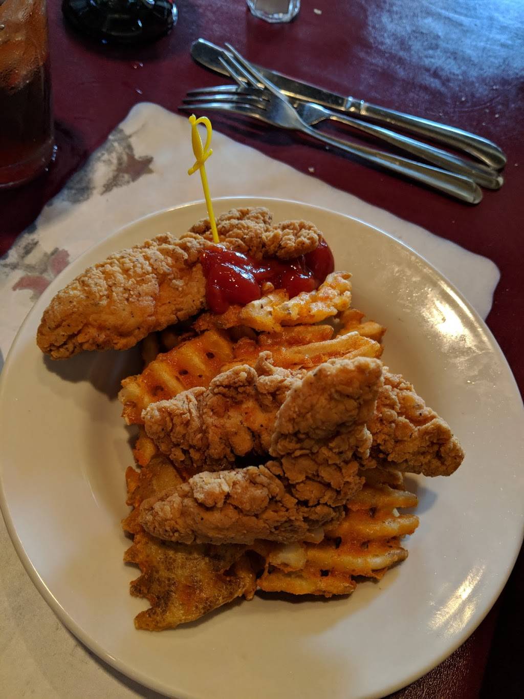 Corattis On Main | restaurant | 335 N Main St, Milford, MI 48381, USA | 2486850989 OR +1 248-685-0989