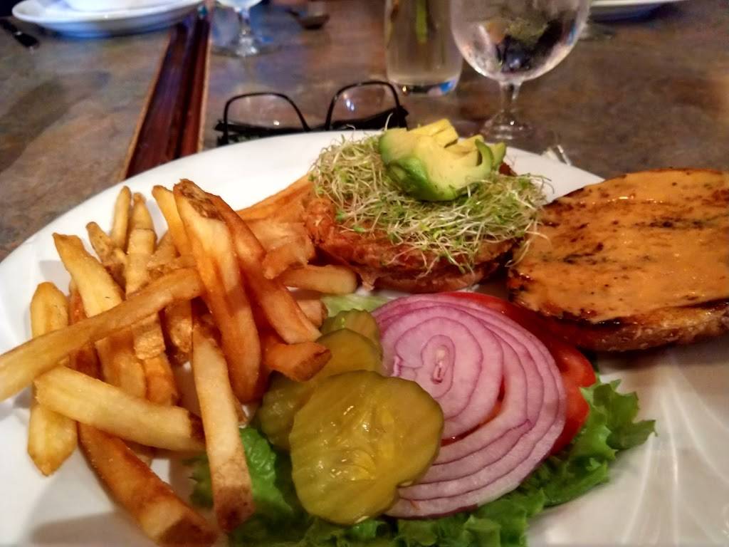 Gold Vine Grill | restaurant | 6028 Grizzly Flat Rd, Somerset, CA 95684, USA | 5306264042 OR +1 530-626-4042