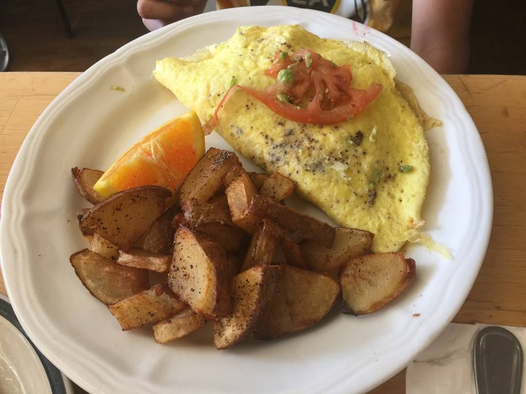 Main Kitchen Cafe | restaurant | 17013 Chatsworth Street, Granada Hills, CA 91344, USA | 7473002433 OR +1 747-300-2433