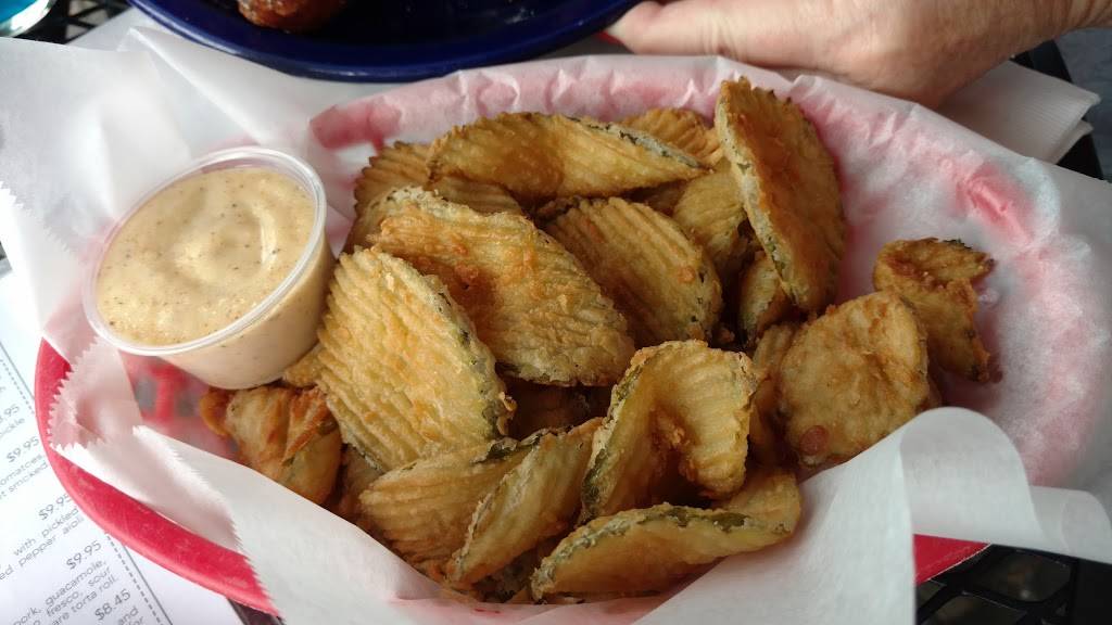 The Blue Duck Barbecue Tavern | restaurant | 212 Southwest Water Street, Peoria, IL 61602, USA | 3099815801 OR +1 309-981-5801