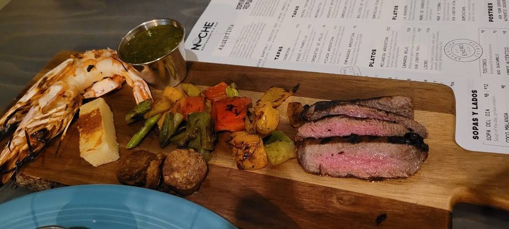 Noche Restaurant & Bar | restaurant | 6601 Northway, Greendale, WI 53129, USA | 4142462002 OR +1 414-246-2002