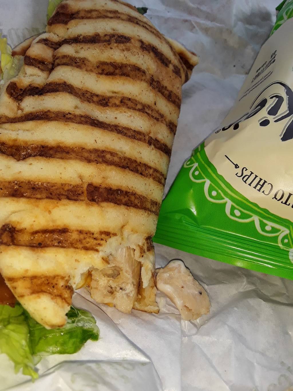 Tropical Smoothie Cafe | restaurant | 324 Lee Dr Suite A, Baton Rouge, LA 70808, USA | 2252563385 OR +1 225-256-3385