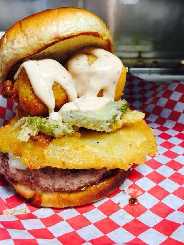 Milwaukee Burger Company | restaurant | 6421 S 27th St, Franklin, WI 53132, USA | 4143019938 OR +1 414-301-9938