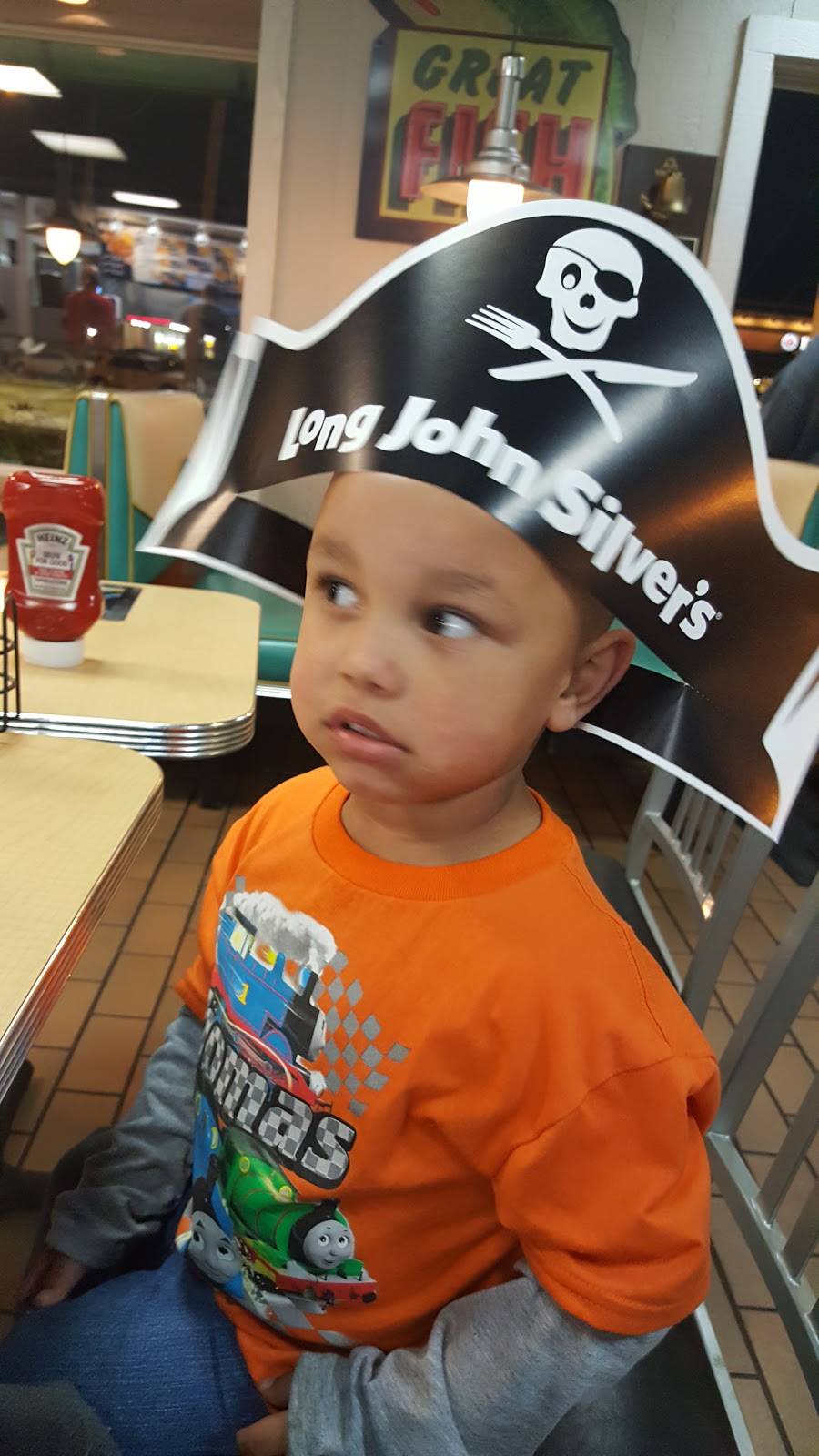 Long John Silvers | restaurant | 1224 E Edwardsville Rd, Wood River, IL 62095, USA | 6182543457 OR +1 618-254-3457