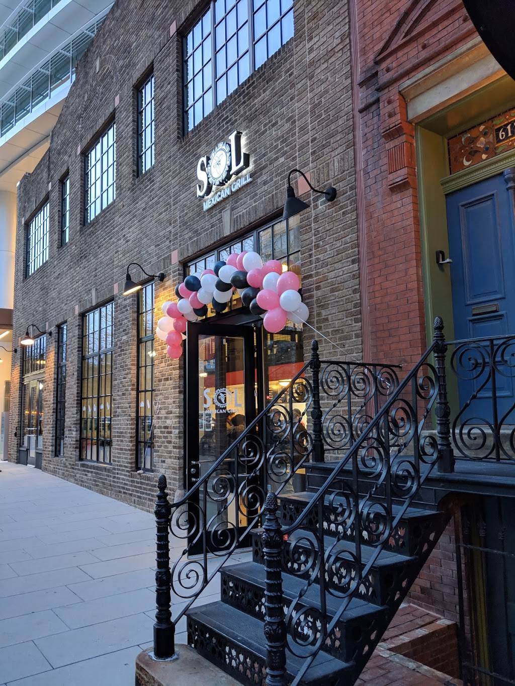 Sol mexican grill | restaurant | 655 K St NW, Washington, DC 20001, USA | 2028917914 OR +1 202-891-7914