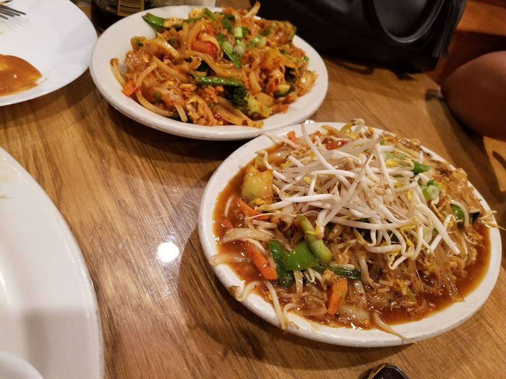 Bai Mai Thai | restaurant | 1541 E Lafayette St, Detroit, MI 48207, USA | 3135678424 OR +1 313-567-8424