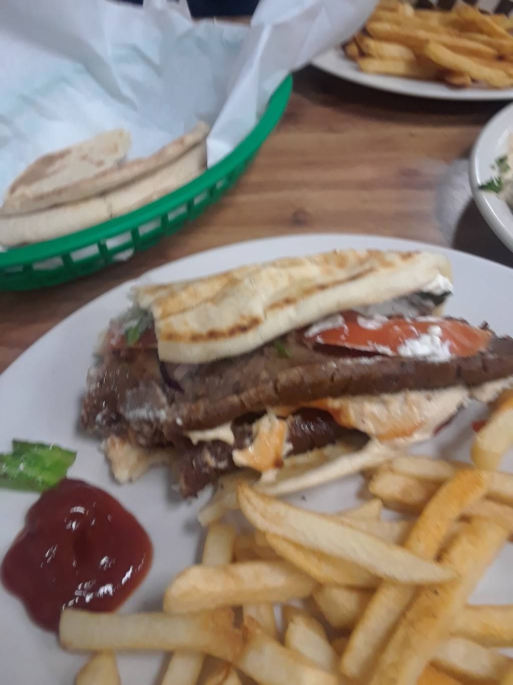 Salaama Restaurant | restaurant | 2440 S Collins St # 138, Arlington, TX 76014, USA | 2149241174 OR +1 214-924-1174