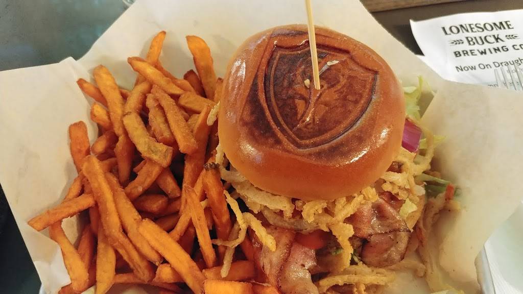 Lonesome Buck Brewing Co | restaurant | 819 9th St, Greeley, CO 80631, USA | 9704732825 OR +1 970-473-2825