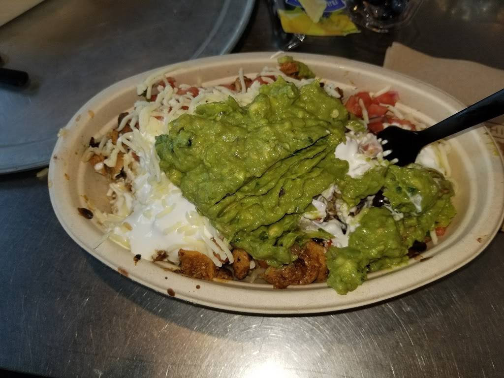 Chipotle Mexican Grill | restaurant | 2711 N Mayfair Rd Ste A, Wauwatosa, WI 53222, USA | 4142586649 OR +1 414-258-6649