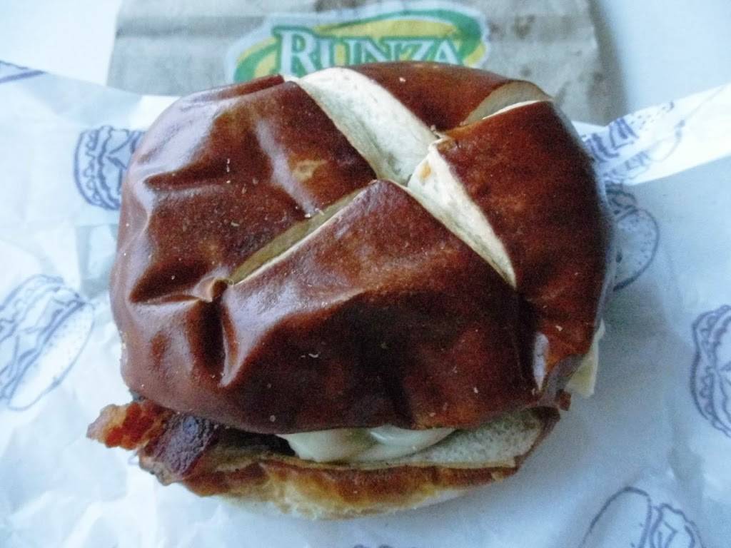 Runza Restaurant | restaurant | 4610 N 27th St, Lincoln, NE 68521, USA | 4024770653 OR +1 402-477-0653