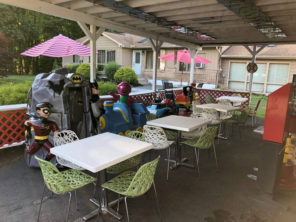 The Shake Place | restaurant | Mt Cobb, PA 18436, USA | 5706897666 OR +1 570-689-7666