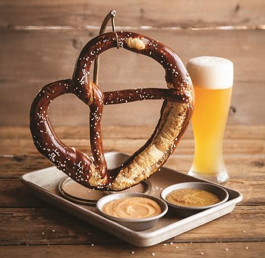World of Beer | restaurant | 13499 S Cleveland Ave Suite 111, Fort Myers, FL 33907, USA | 2394372411 OR +1 239-437-2411