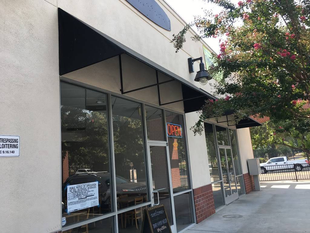 Thai Farm House bbq & bistro | restaurant | 1049 Broadway Suite 40, Sacramento, CA 95818, USA | 9163829448 OR +1 916-382-9448