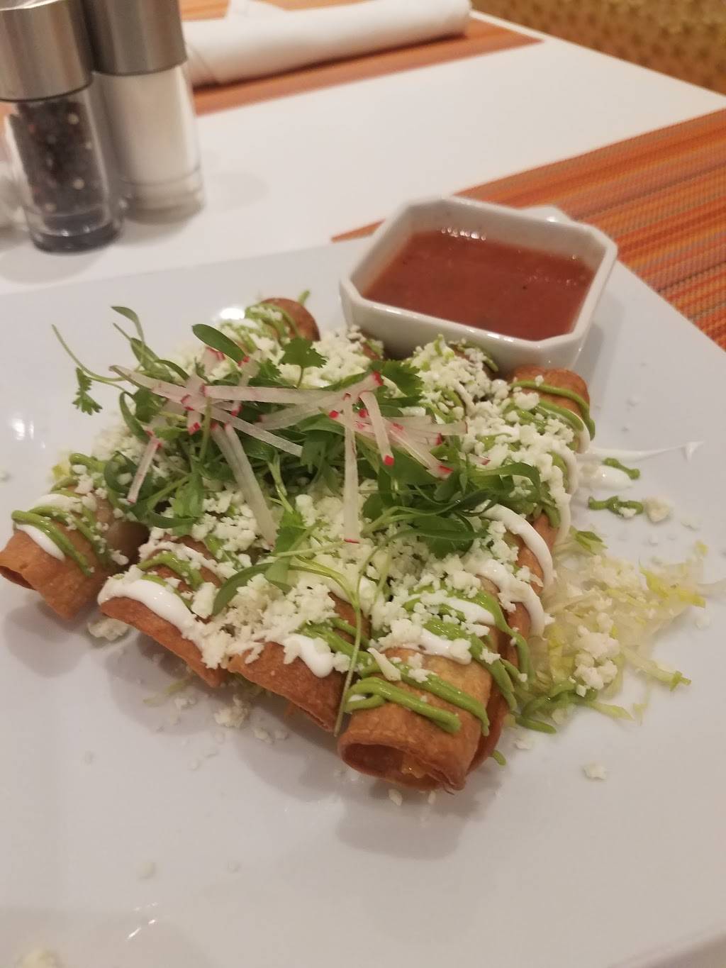 Forty Carrots | restaurant | 10250 Santa Monica Blvd, Los Angeles, CA 90067, USA | 3107727178 OR +1 310-772-7178