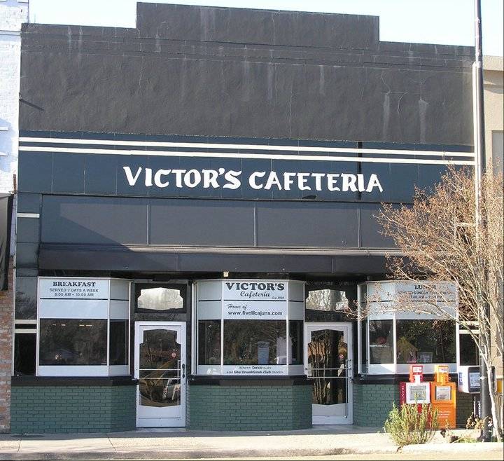 Victors Cafeteria | restaurant | 109 W Main St, New Iberia, LA 70560, USA | 3373699924 OR +1 337-369-9924