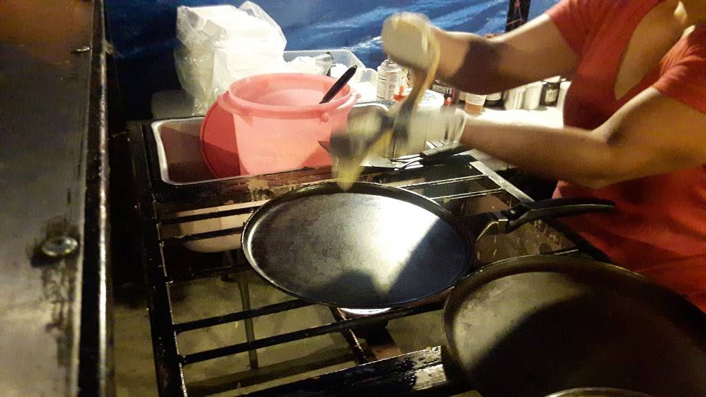 DELICIAS DESSERTS | restaurant | 6030 Compton Ave, Los Angeles, CA 90001, USA | 3236337545 OR +1 323-633-7545