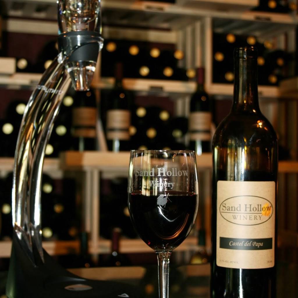 Sand Hollow Winery | restaurant | 12558 Sand Hollow Rd SE, Heath, OH 43056, USA | 7403233959 OR +1 740-323-3959