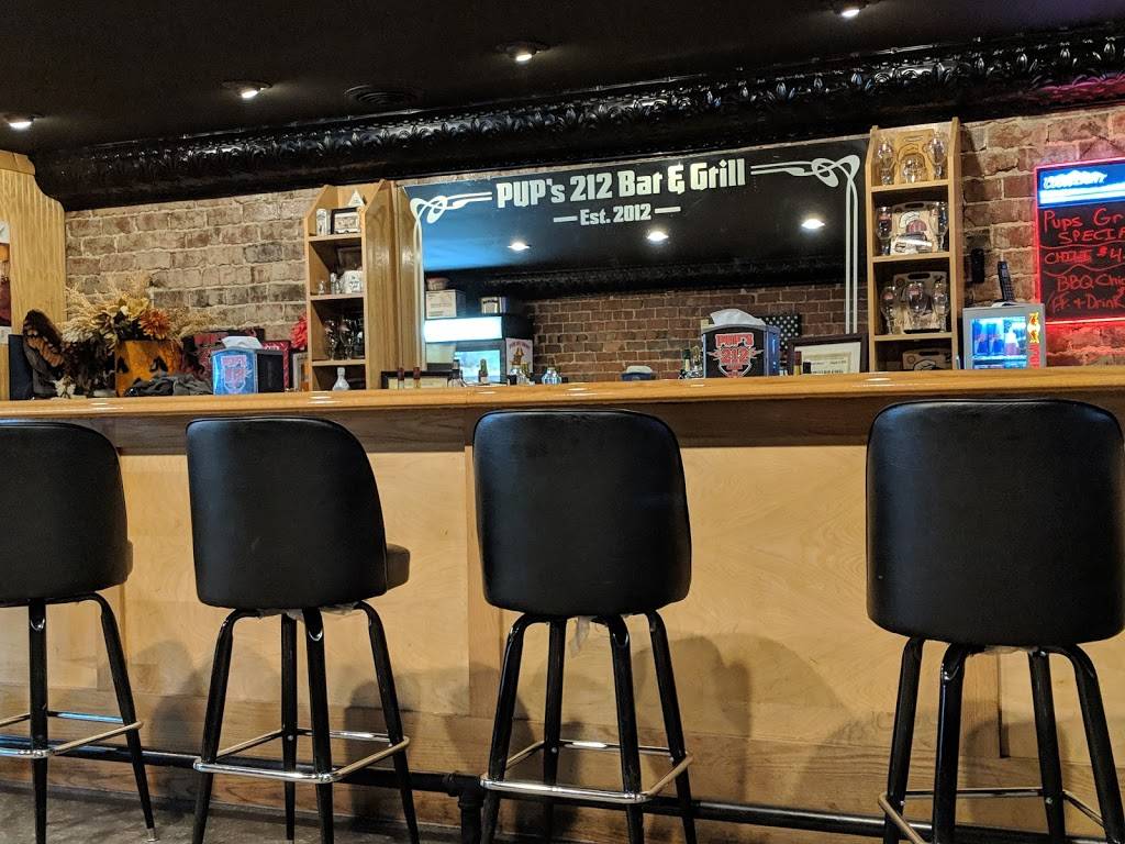 Pups 212 Bar & Grill | restaurant | 212 E Main St, West Frankfort, IL 62896, USA | 6189322225 OR +1 618-932-2225