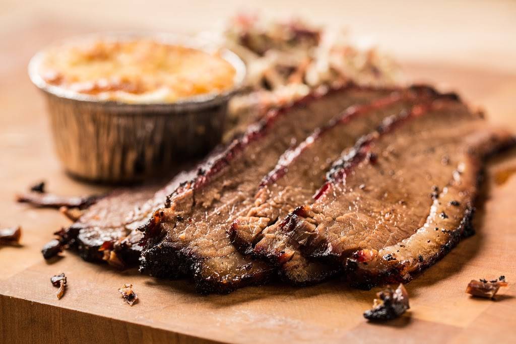 Blackwood BBQ - Illinois Center | restaurant | 233 N Michigan Ave, Chicago, IL 60601, USA | 3124874802 OR +1 312-487-4802