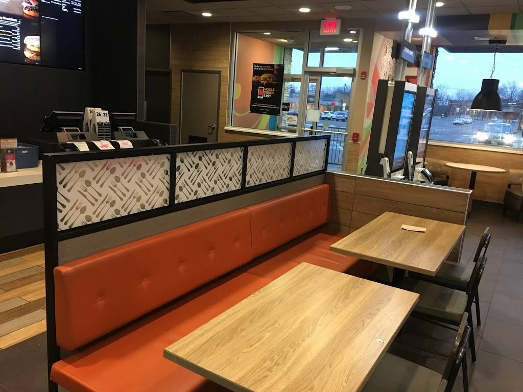 McDonalds | cafe | 573 E Main St, Batavia, NY 14020, USA | 5853430696 OR +1 585-343-0696