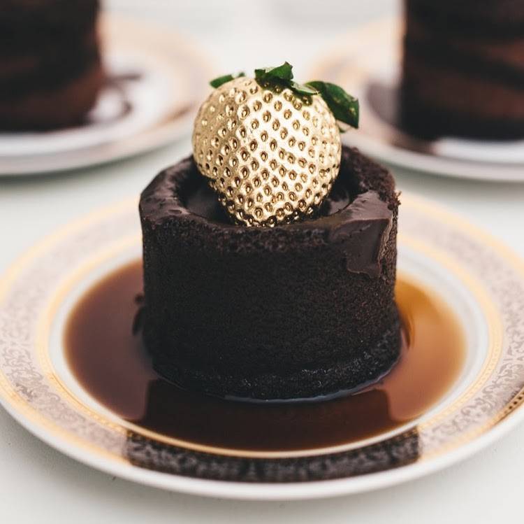 Déjà vu Sweets | bakery | 9791 W Sample Rd, Coral Springs, FL 33065, USA | 9549947774 OR +1 954-994-7774