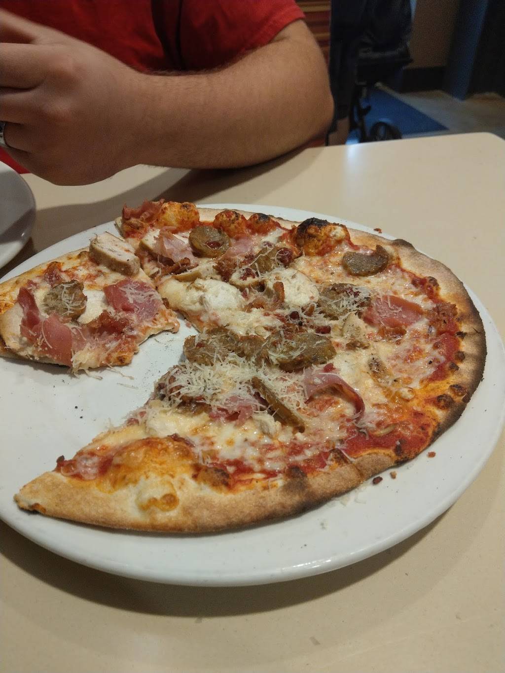 Brixx Wood Fired Pizza - Kingsley | restaurant | 1343 Broadcloth Street, Fort Mill, SC 29715, USA | 8038027434 OR +1 803-802-7434