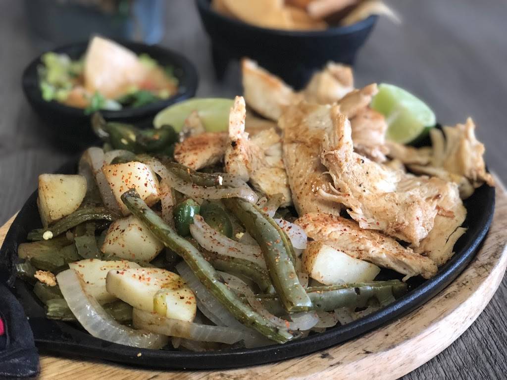 Fonda Maria | restaurant | 7840 Firestone Blvd, Downey, CA 90241, USA | 5629234649 OR +1 562-923-4649