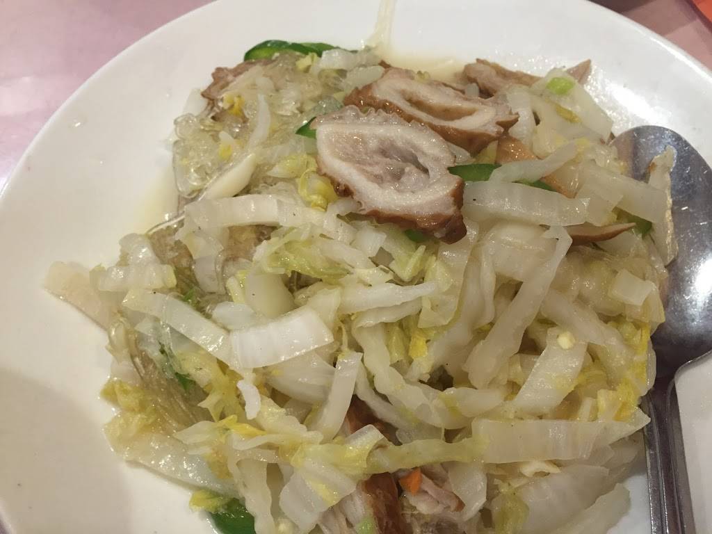 Three Family Village Restaurant | restaurant | 18438 Colima Rd, Rowland Heights, CA 91748, USA | 6268104993 OR +1 626-810-4993