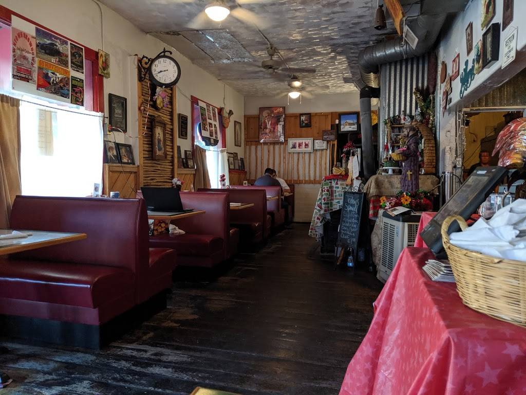 Cecilias Cafe | cafe | 230 6th St SW, Albuquerque, NM 87102, USA | 5052437070 OR +1 505-243-7070