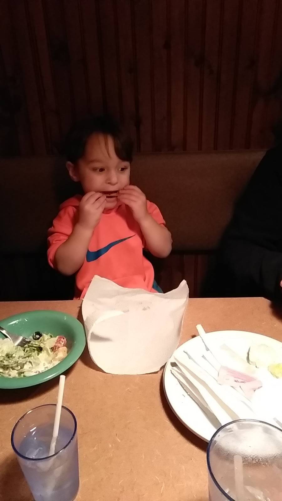 East Of Chicago Pizza | restaurant | 614 Claremont Ave, Ashland, OH 44805, USA | 4192890605 OR +1 419-289-0605