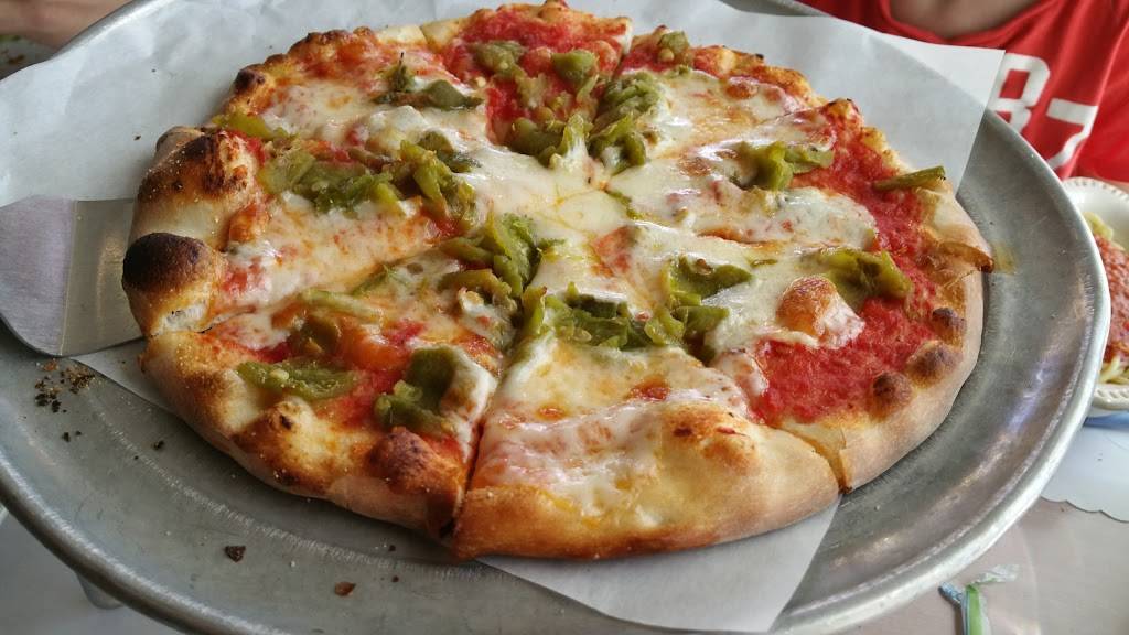 Chi-Chis Pizza | restaurant | 27117 Sierra Hwy, Canyon Country, CA 91351, USA | 6612524405 OR +1 661-252-4405