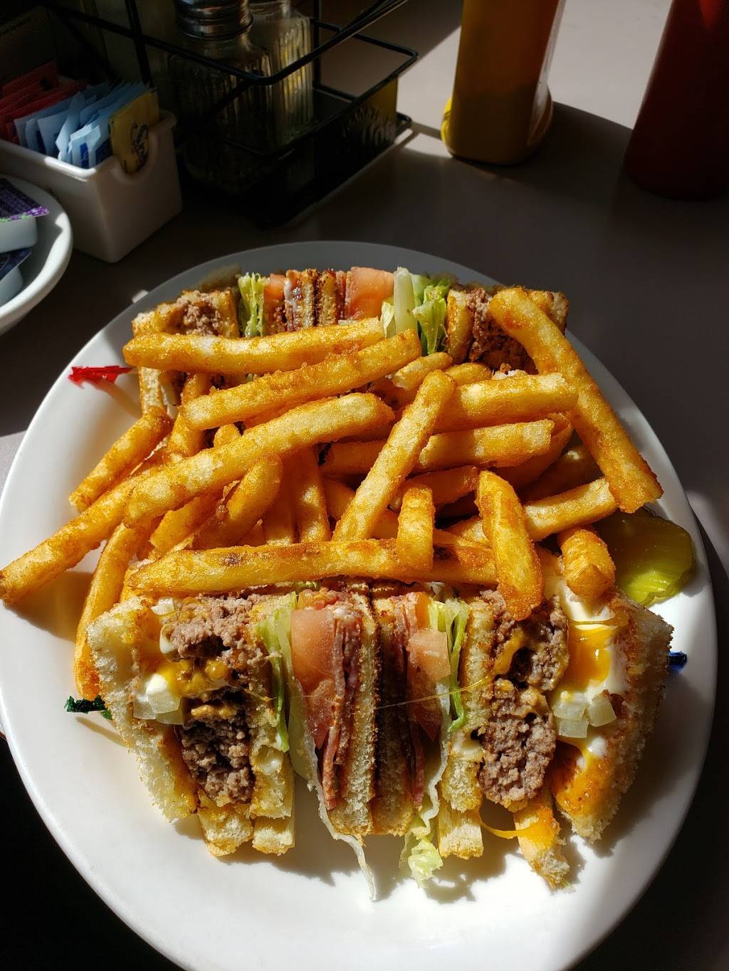 Breakfast and Burgers | restaurant | 2575 Silverton Rd NE, Salem, OR 97301, USA | 5033634864 OR +1 503-363-4864