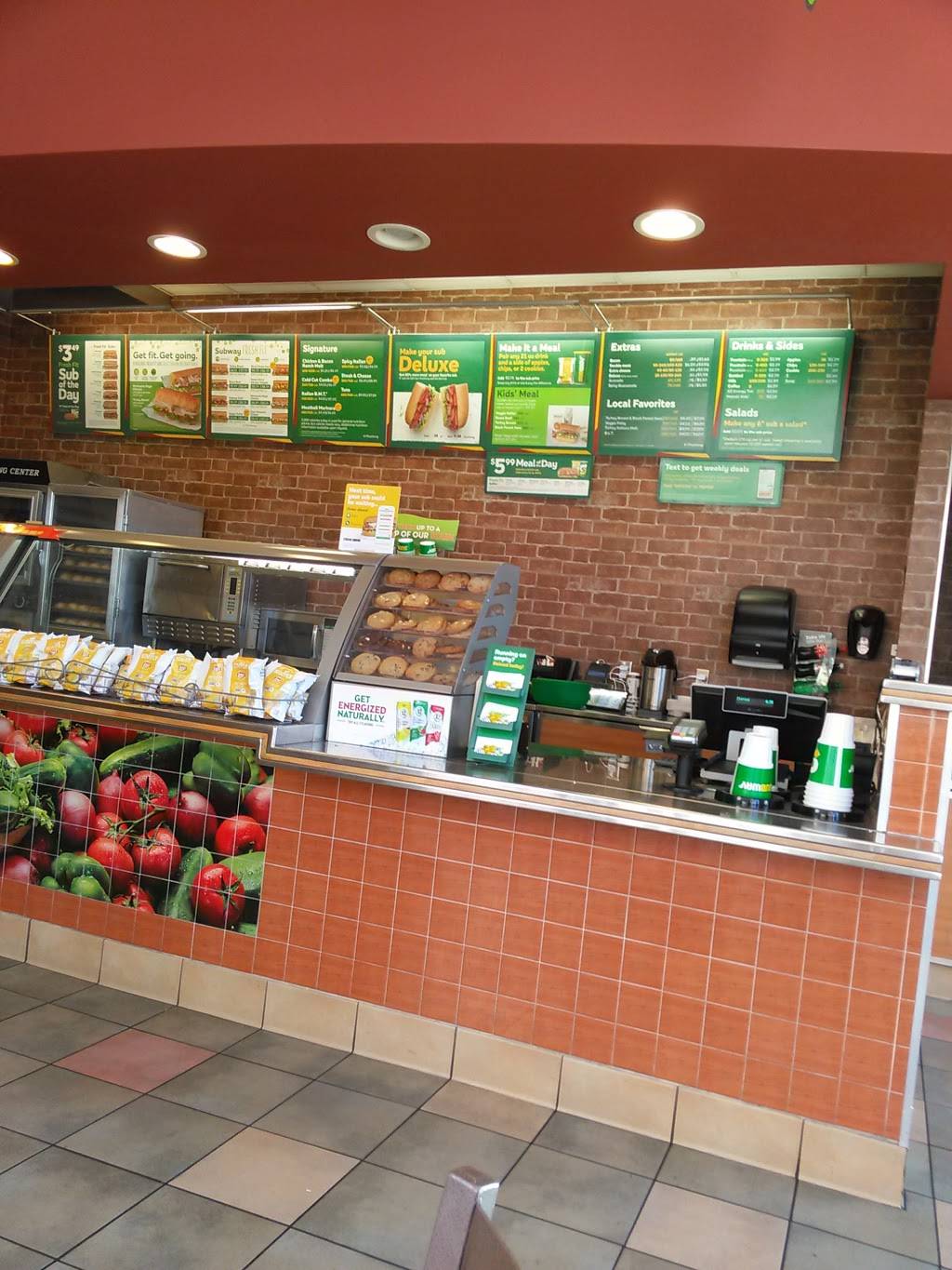 Subway Restaurants | restaurant | 6805 N 19th Ave #125, Phoenix, AZ 85015, USA | 6028410726 OR +1 602-841-0726