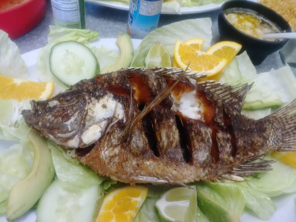 Dos Robertos Mexican Food | restaurant | 14415 7th St, Victorville, CA 92395, USA | 7602413426 OR +1 760-241-3426