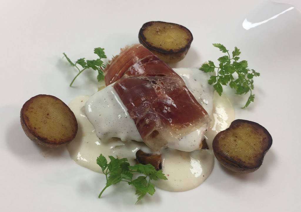 Fait Maison Restaurant | restaurant | 152 E 5th St #3832, Edmond, OK 73034, USA | 4055092555 OR +1 405-509-2555