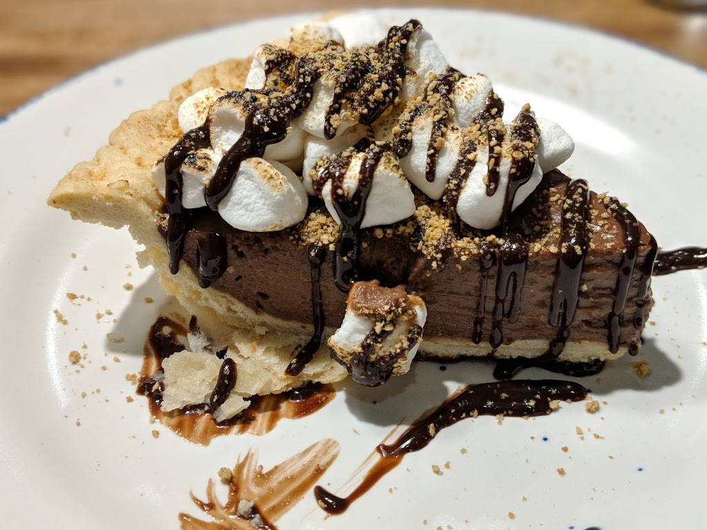 Lindeys Lake House Lakewood | restaurant | 15625 Detroit Ave, Lakewood, OH 44107, USA | 2163039699 OR +1 216-303-9699