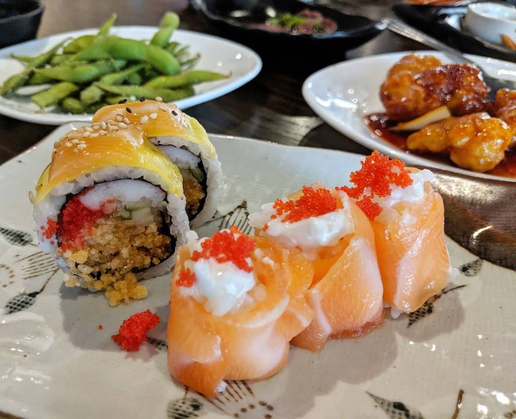 Sushi Palace | restaurant | 1001 Boulevard de Montarville #40, Boucherville, QC J4B 6R2, Canada | 4504490081 OR +1 450-449-0081
