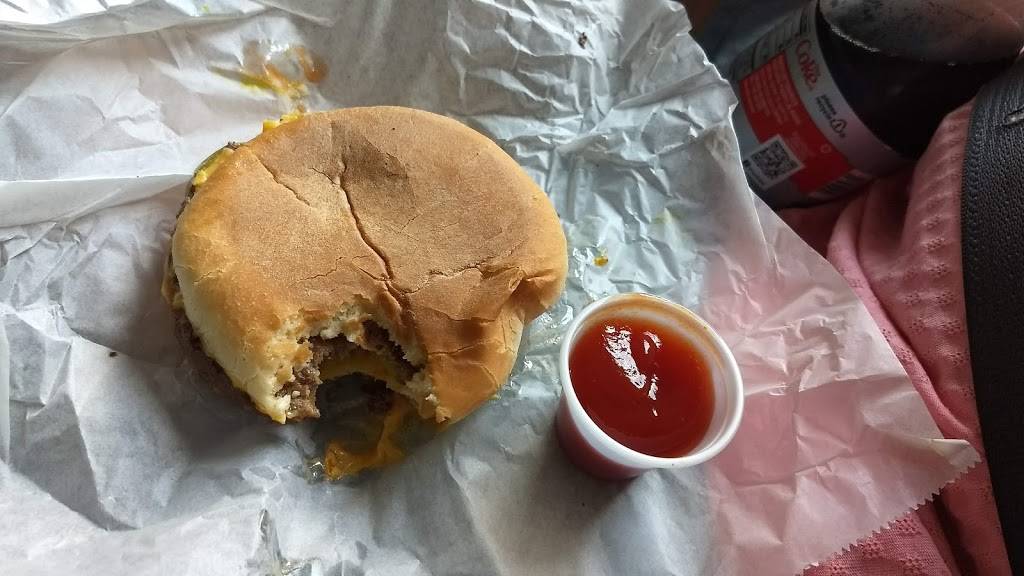 Merritts Burger House | restaurant | 2338 Carolina Beach Rd, Wilmington, NC 28401, USA | 9107635844 OR +1 910-763-5844