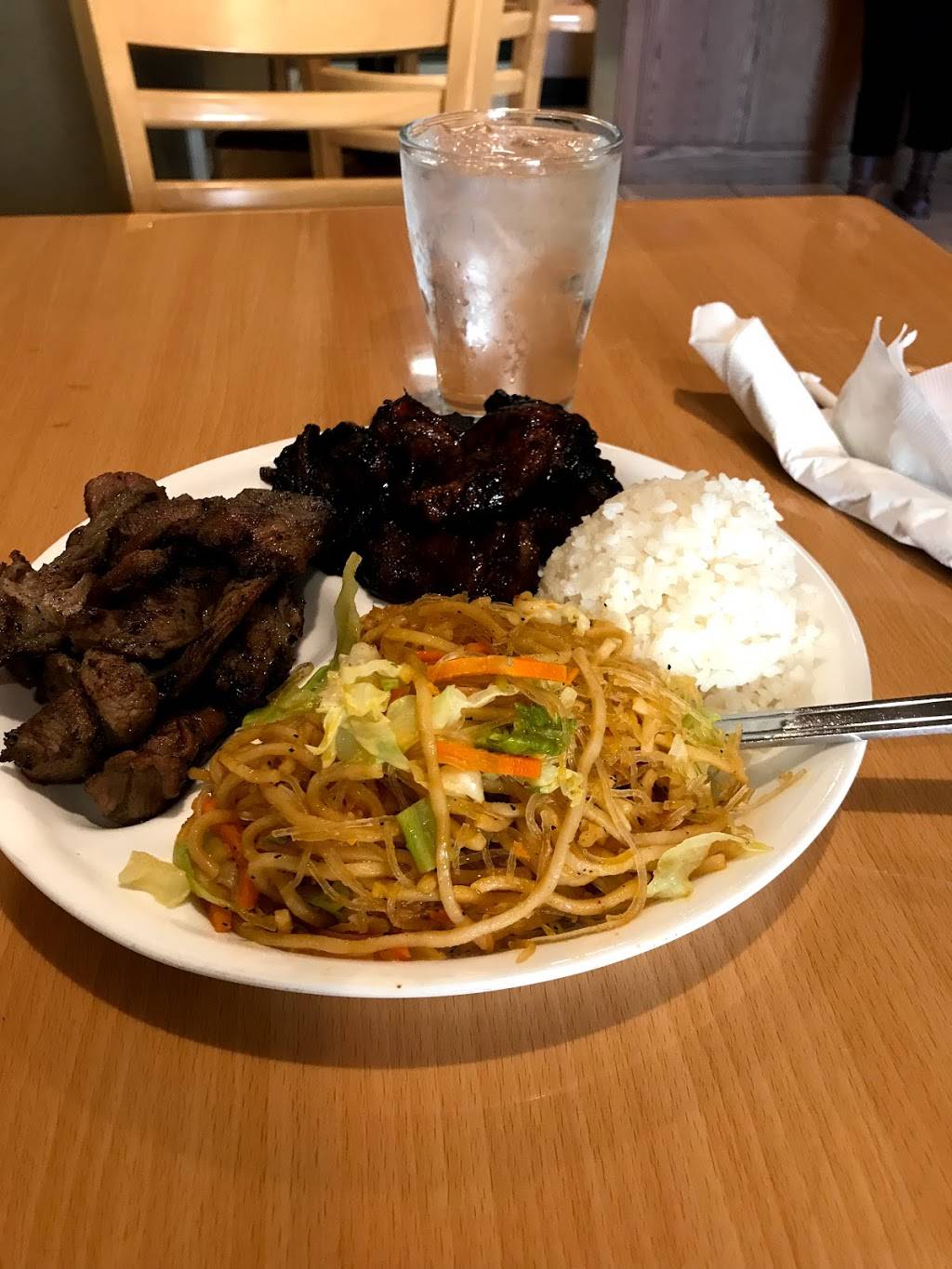 Best Lumpia | restaurant | 9305 Thornton Rd J, Stockton, CA 95209, USA | 2099528300 OR +1 209-952-8300