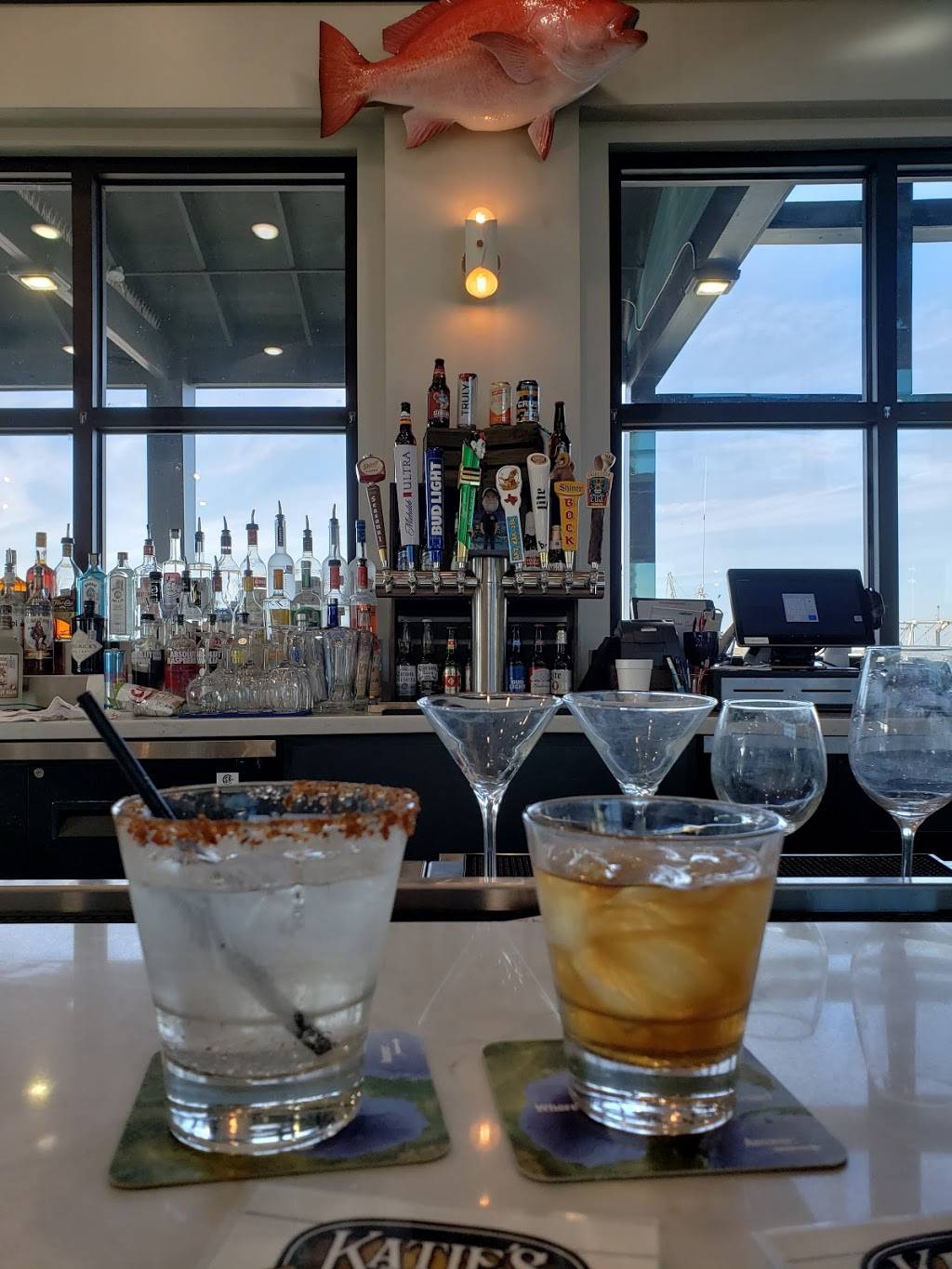 Katies Seafood House | restaurant | 2000 Wharf Rd, Galveston, TX 77550, USA | 4097655688 OR +1 409-765-5688