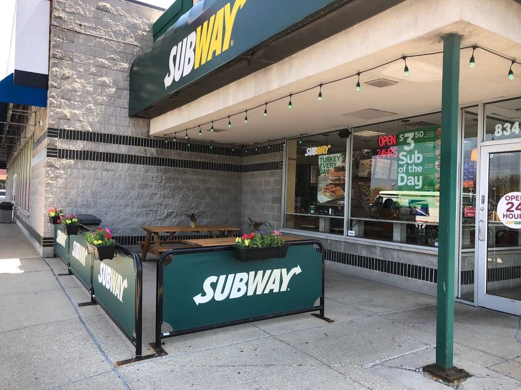 Subway Restaurants | restaurant | 8345 W North Ave #1-7A, Melrose Park, IL 60160, USA | 7083975333 OR +1 708-397-5333