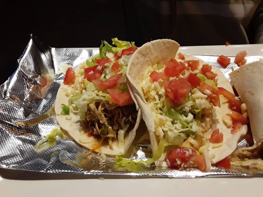 Mi Fiesta | restaurant | 2007 2nd Ave, Summerville, SC 29486, USA | 8434711010 OR +1 843-471-1010