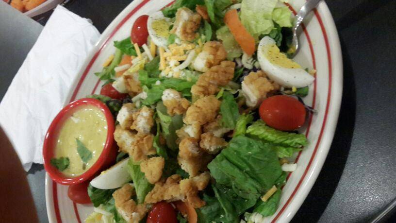 Friendlys | restaurant | 222 Winthrop Ave, Lawrence, MA 01843, USA | 9786898565 OR +1 978-689-8565